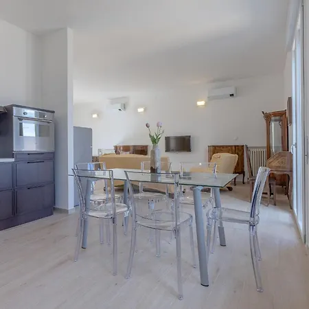 Lejlighed Spacious X5 With Two Balconies! *