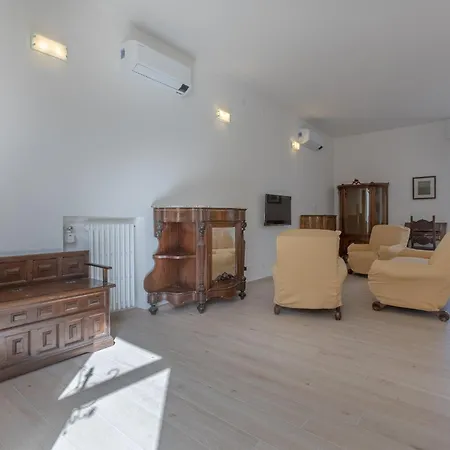 Spacious X5 With Two Balconies! * Bolonia
